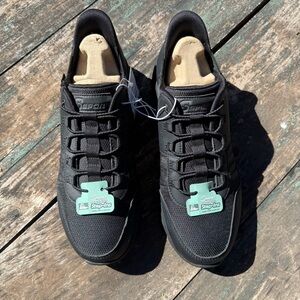 S Sport Step-Ins Black Slip On Sneakers Size 10 Hands Free Comfort Shoes NWT